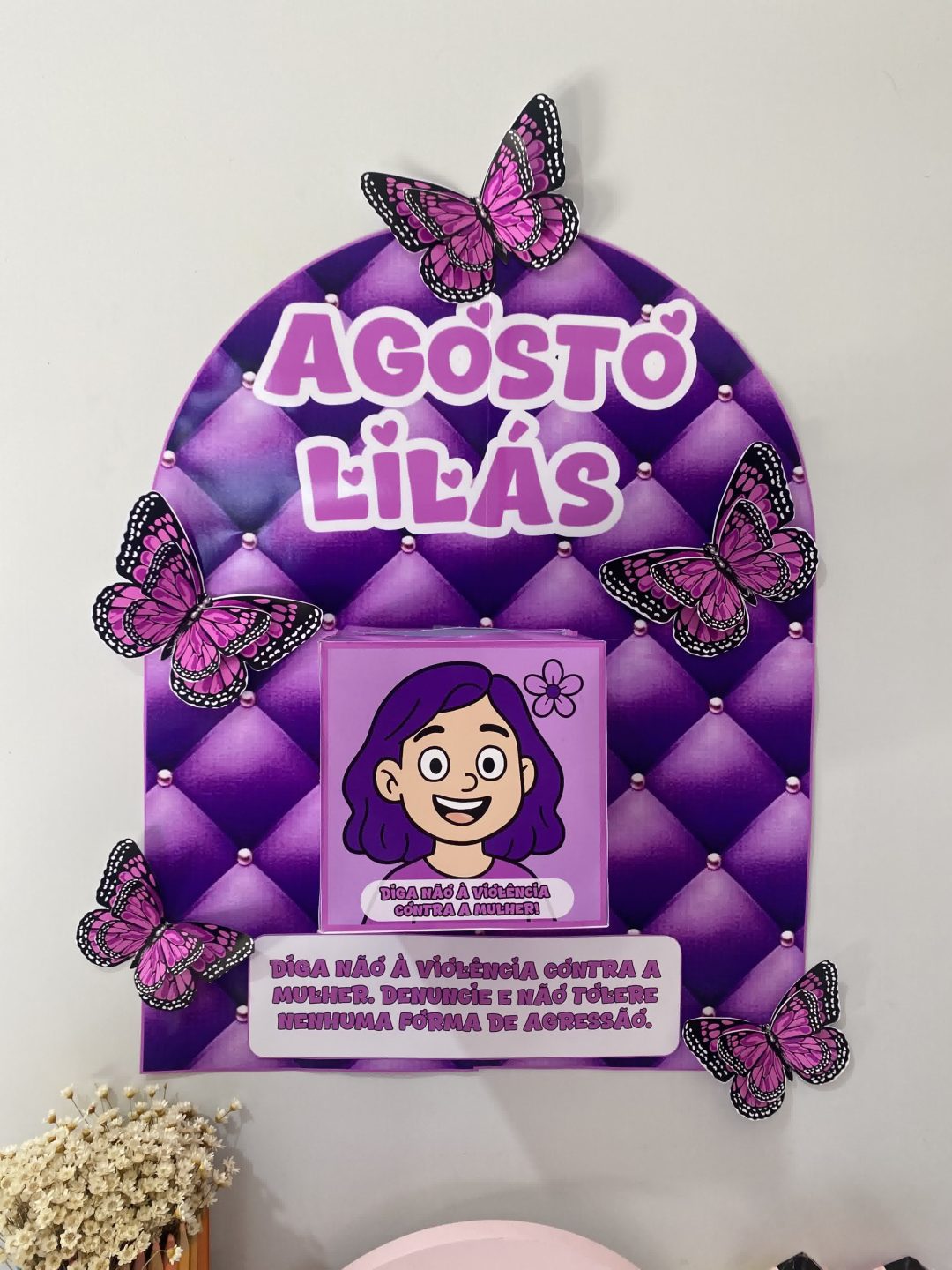 Agosto Lilás